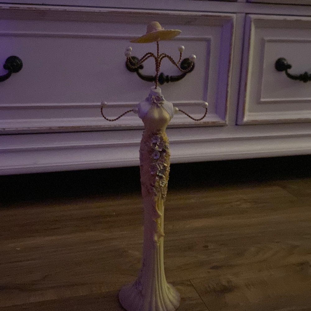 VARIOUS ITEMS